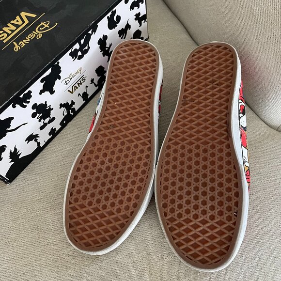Disney Vans Sneaker - Men's 13 - Mickey & Friends Multicolor - Picture 3 of 5
